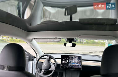 Позашляховик / Кросовер Tesla Model Y 2023 в 