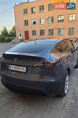 Позашляховик / Кросовер Tesla Model Y 2023 в 