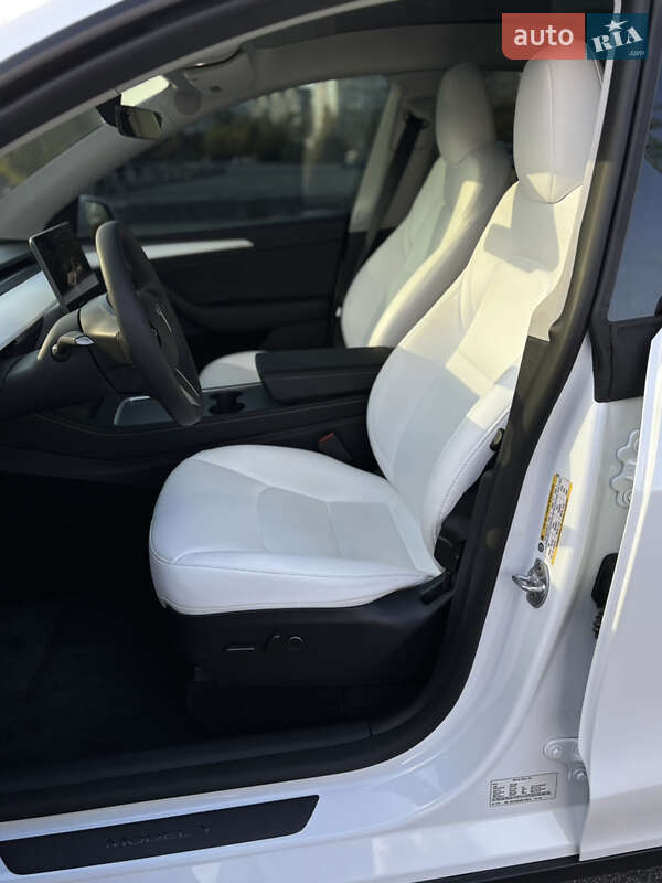 Позашляховик / Кросовер Tesla Model Y 2024 в Дніпрі