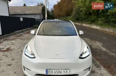 Позашляховик / Кросовер Tesla Model Y 2023 в 