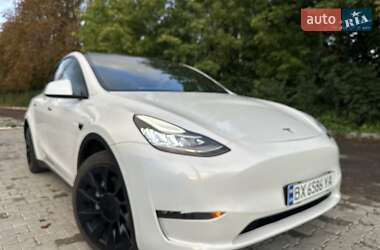 Позашляховик / Кросовер Tesla Model Y 2023 в 