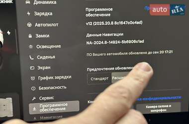 Позашляховик / Кросовер Tesla Model Y 2023 в 