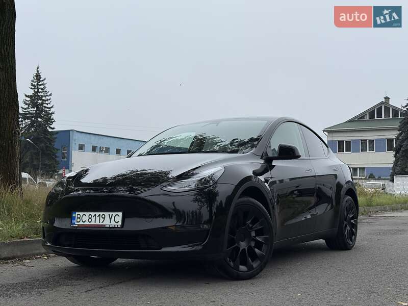 Внедорожник / Кроссовер Tesla Model Y 2023 в Львове