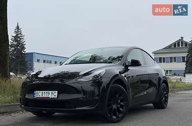 Позашляховик / Кросовер Tesla Model Y 2023 в 