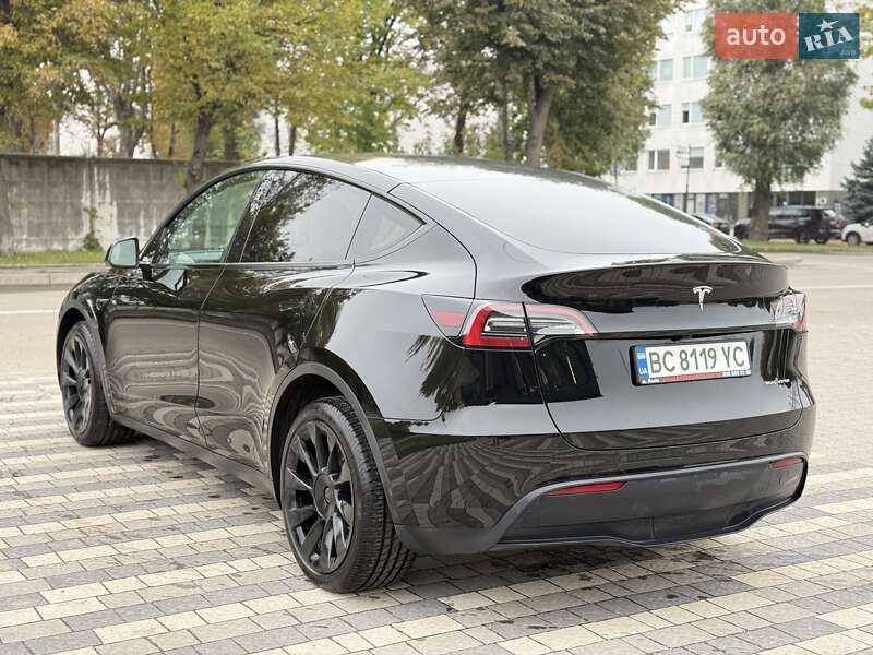 Внедорожник / Кроссовер Tesla Model Y 2023 в Львове