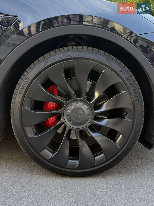 Позашляховик / Кросовер Tesla Model Y 2022 в Дніпрі