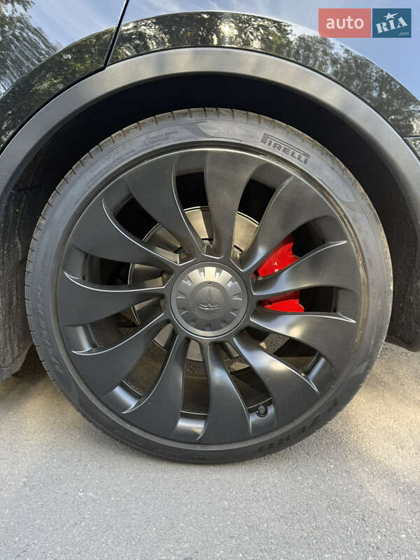 Позашляховик / Кросовер Tesla Model Y 2022 в Дніпрі