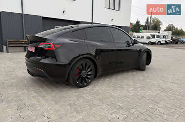Внедорожник / Кроссовер Tesla Model Y 2021 в 