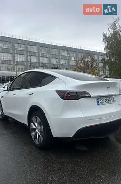 Внедорожник / Кроссовер Tesla Model Y 2021 в 