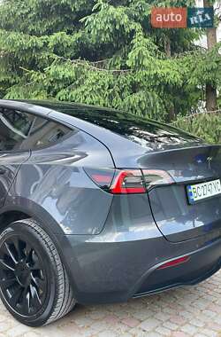 Позашляховик / Кросовер Tesla Model Y 2020 в 