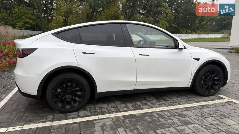 Внедорожник / Кроссовер Tesla Model Y 2022 в Луцке