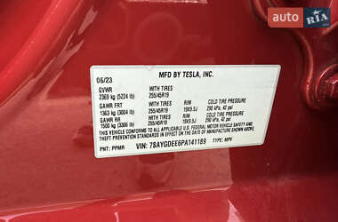 Позашляховик / Кросовер Tesla Model Y 2023 в 