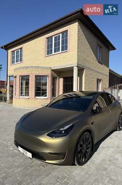 Внедорожник / Кроссовер Tesla Model Y 2024 в 