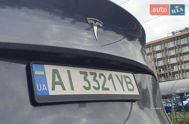 Позашляховик / Кросовер Tesla Model Y 2021 в 