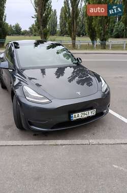 Tesla Model Y 2020