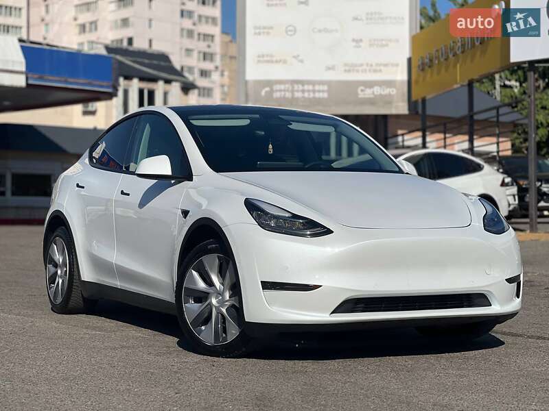 Tesla Model Y 2022