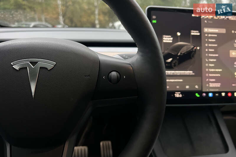 Позашляховик / Кросовер Tesla Model Y 2024 в Львові