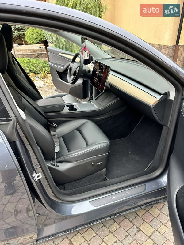 Внедорожник / Кроссовер Tesla Model Y 2023 в Долине