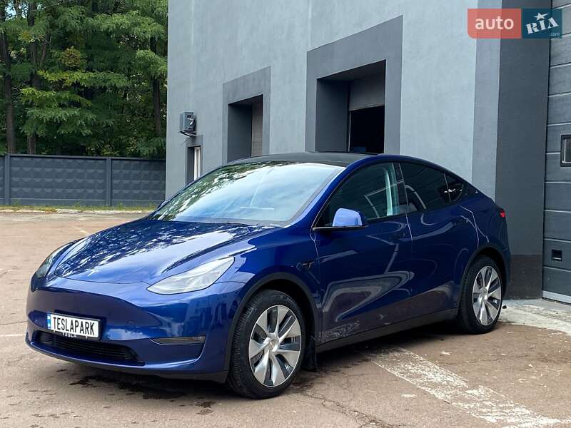 Внедорожник / Кроссовер Tesla Model Y 2022 в Киеве