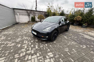 Внедорожник / Кроссовер Tesla Model Y 2024 в 