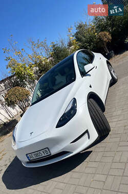 Внедорожник / Кроссовер Tesla Model Y 2024 в 