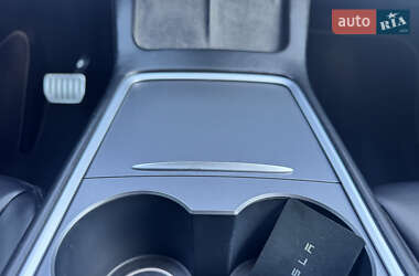 Позашляховик / Кросовер Tesla Model Y 2022 в 