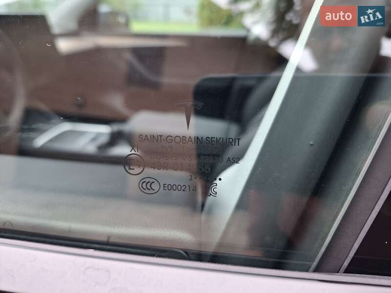 Позашляховик / Кросовер Tesla Model Y 2023 в Києві