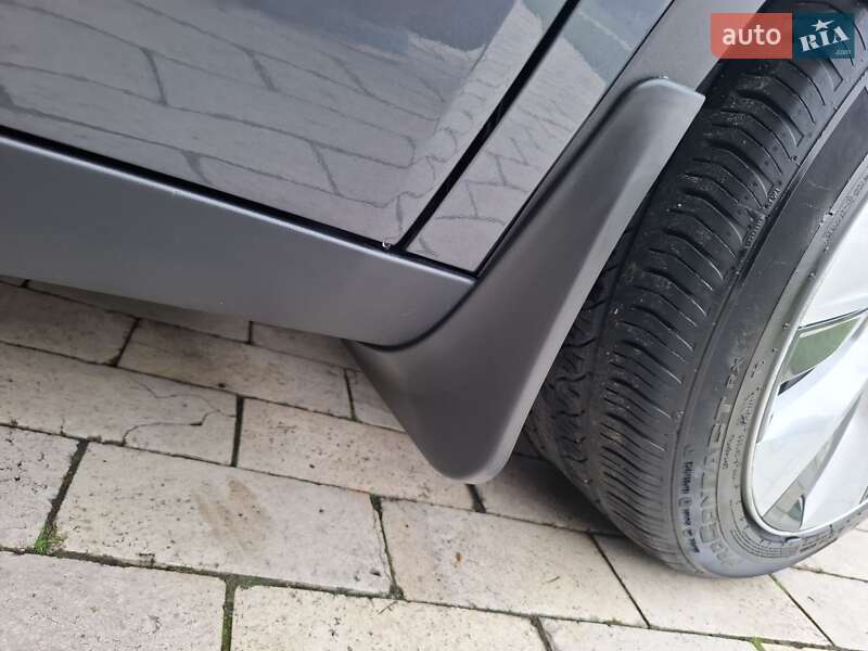 Позашляховик / Кросовер Tesla Model Y 2023 в Києві