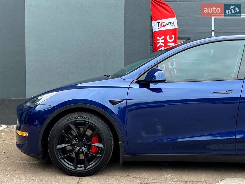 Позашляховик / Кросовер Tesla Model Y 2021 в Києві