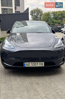 Внедорожник / Кроссовер Tesla Model Y 2024 в 