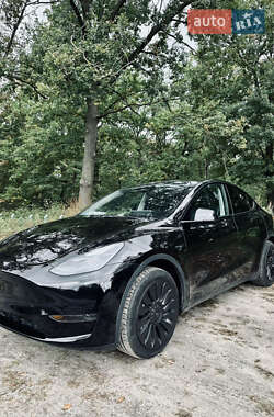 Внедорожник / Кроссовер Tesla Model Y 2024 в 