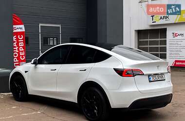 Позашляховик / Кросовер Tesla Model Y 2023 в 
