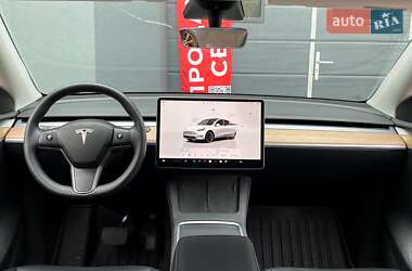 Позашляховик / Кросовер Tesla Model Y 2023 в 