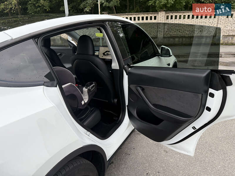 Позашляховик / Кросовер Tesla Model Y 2022 в Вінниці фото 19 Позашляховик / Кросовер Tesla Model Y 2022 в Вінниці