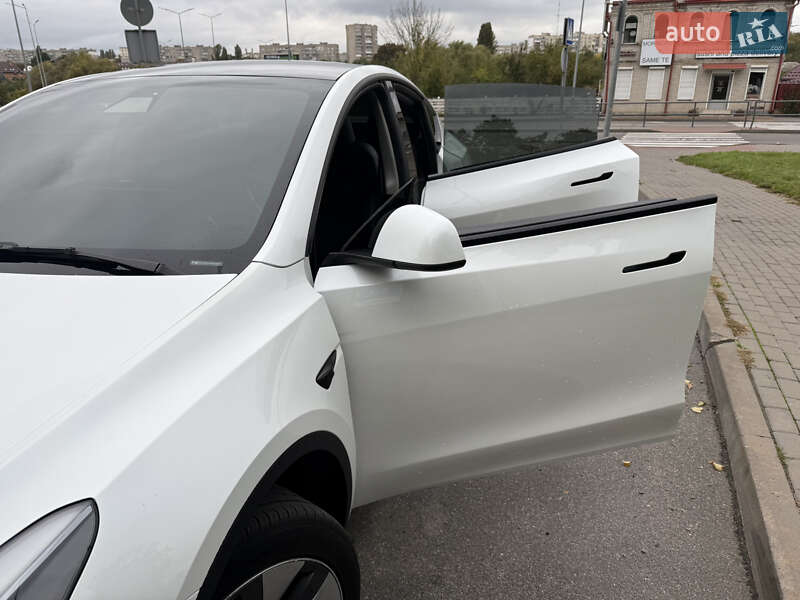 Позашляховик / Кросовер Tesla Model Y 2022 в Вінниці фото 29 Позашляховик / Кросовер Tesla Model Y 2022 в Вінниці