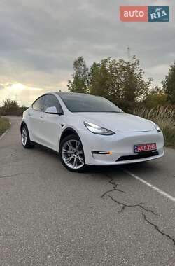 Tesla Model Y 2021