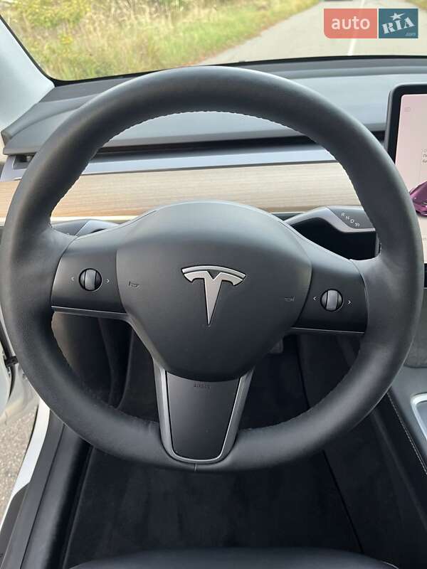 Внедорожник / Кроссовер Tesla Model Y 2021 в Макарове фото 18 Внедорожник / Кроссовер Tesla Model Y 2021 в Макарове