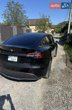 Позашляховик / Кросовер Tesla Model Y 2022 в 
