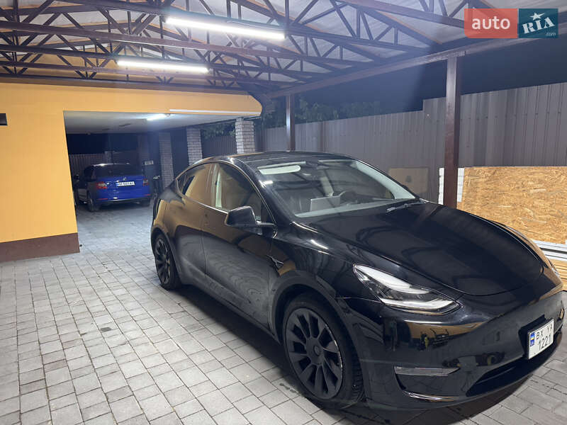 Позашляховик / Кросовер Tesla Model Y 2022 в Хмельницькому