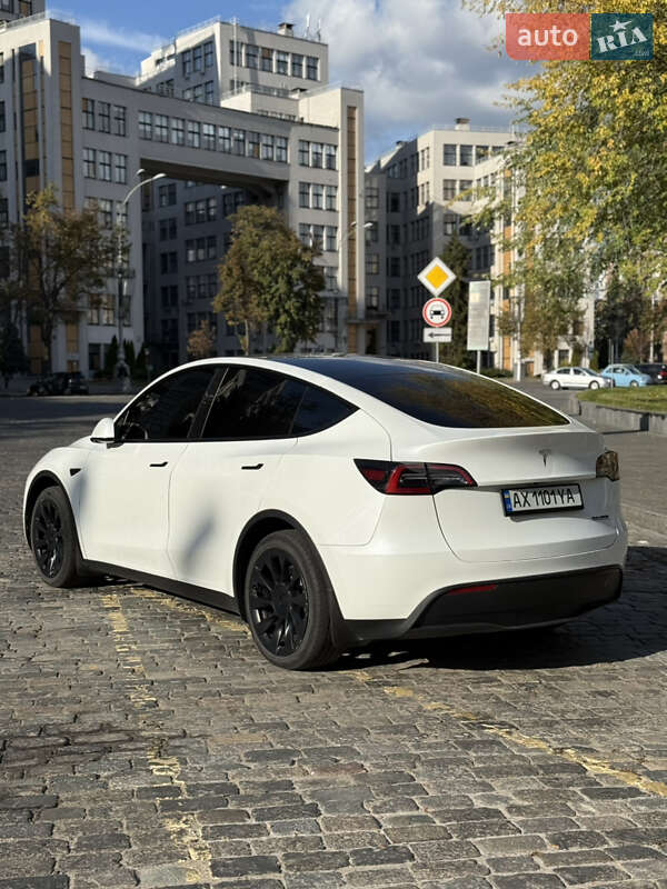 Позашляховик / Кросовер Tesla Model Y 2022 в Харкові