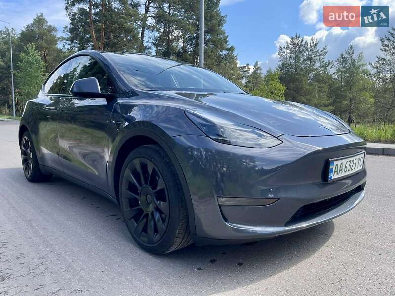 Позашляховик / Кросовер Tesla Model Y 2023 в 