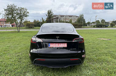 Внедорожник / Кроссовер Tesla Model Y 2024 в 