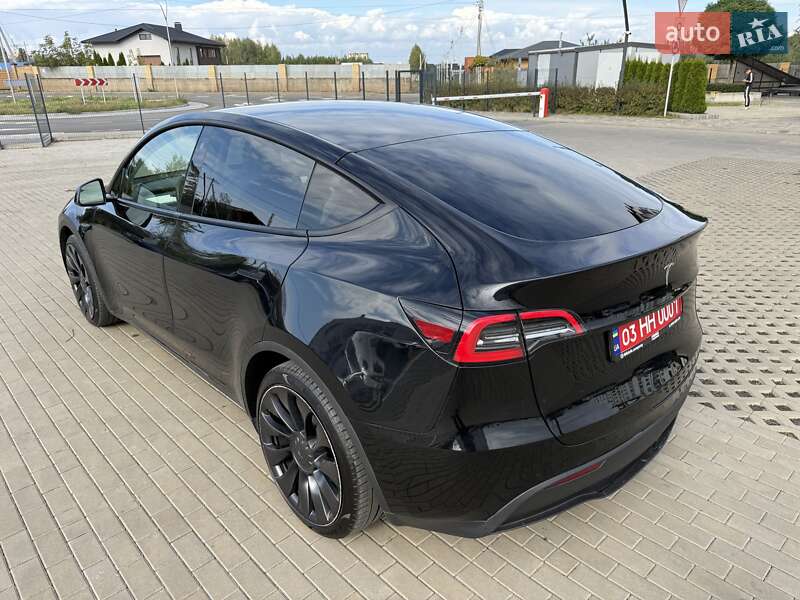 Внедорожник / Кроссовер Tesla Model Y 2022 в Луцке
