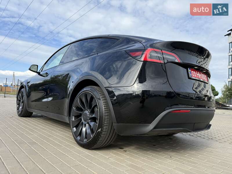 Внедорожник / Кроссовер Tesla Model Y 2022 в Луцке