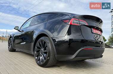 Внедорожник / Кроссовер Tesla Model Y 2022 в 