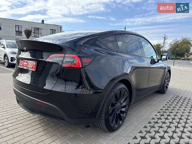 Внедорожник / Кроссовер Tesla Model Y 2022 в Луцке