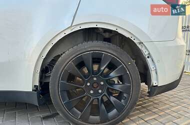 Позашляховик / Кросовер Tesla Model Y 2020 в 