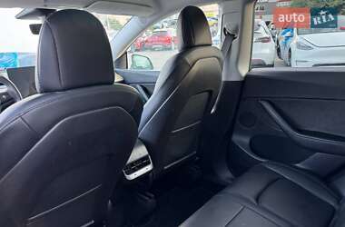 Позашляховик / Кросовер Tesla Model Y 2020 в 
