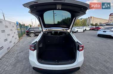 Позашляховик / Кросовер Tesla Model Y 2020 в 