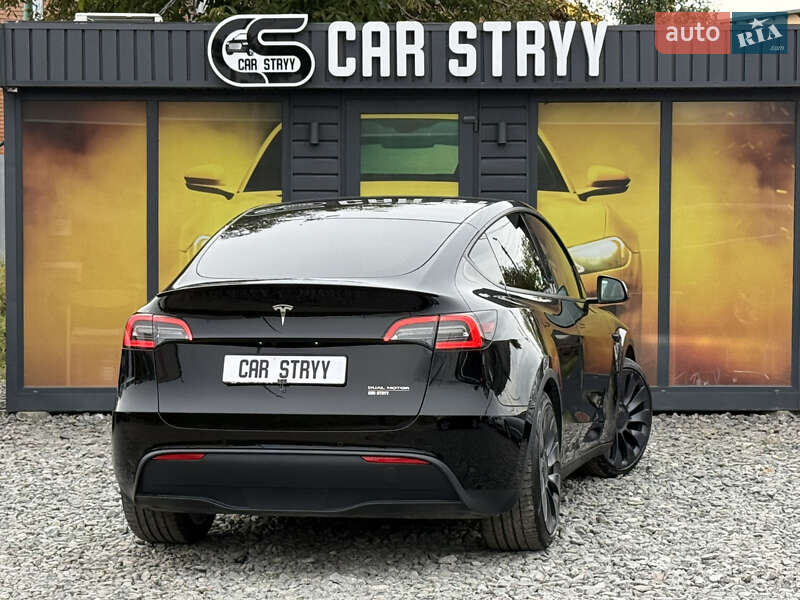 Позашляховик / Кросовер Tesla Model Y 2021 в Стрию